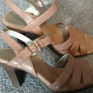 Aerosoles leather shoes